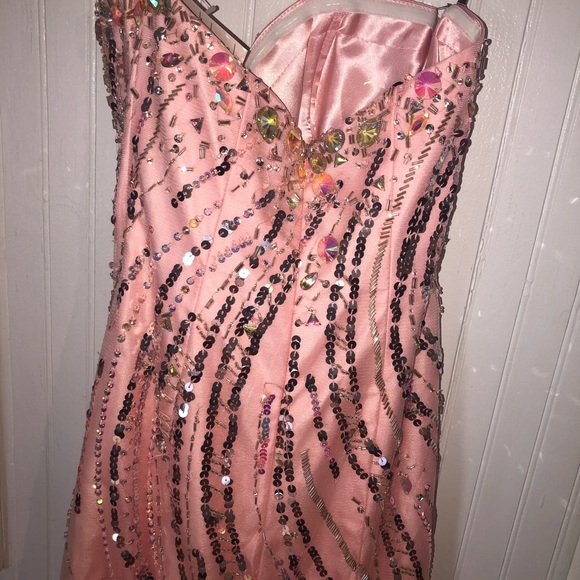 Prom dress - Picture 7 of 8